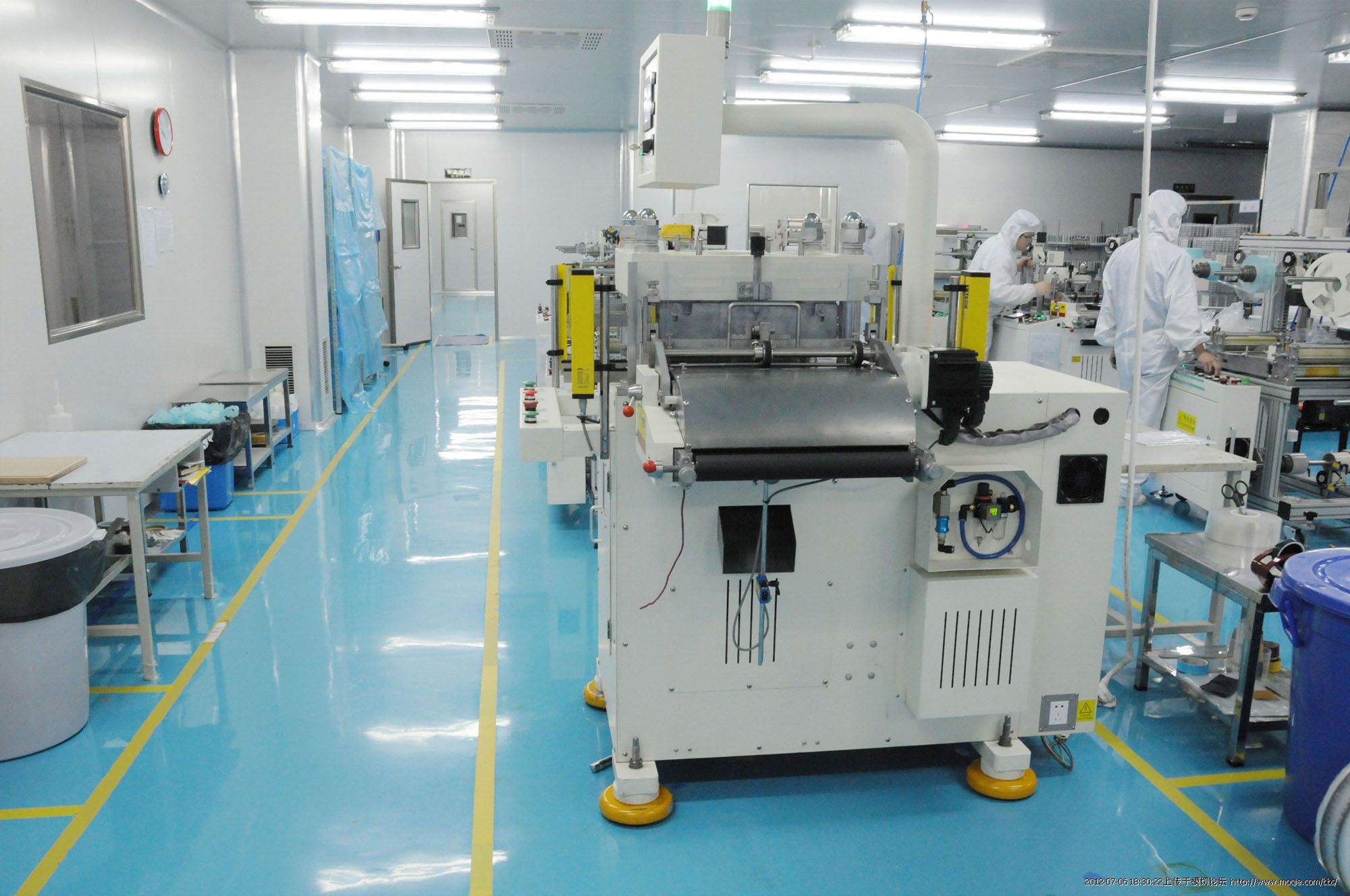 電子廠潔凈車(chē)間的圖片 電子廠潔凈車(chē)間的圖片