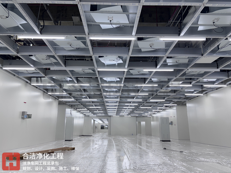 電子凈化車間的圖片 電子凈化車間的圖片
